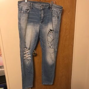 American Eagle distressed jeggings